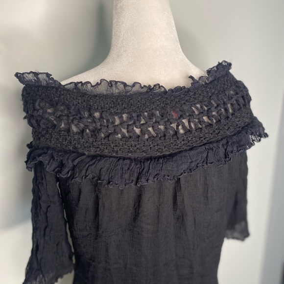 RED Valentino Black ruffled shirtsleeve blouse - Picture 2 of 7